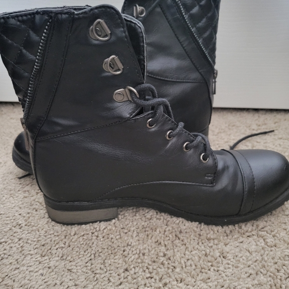 Ladies boots - Picture 3 of 6